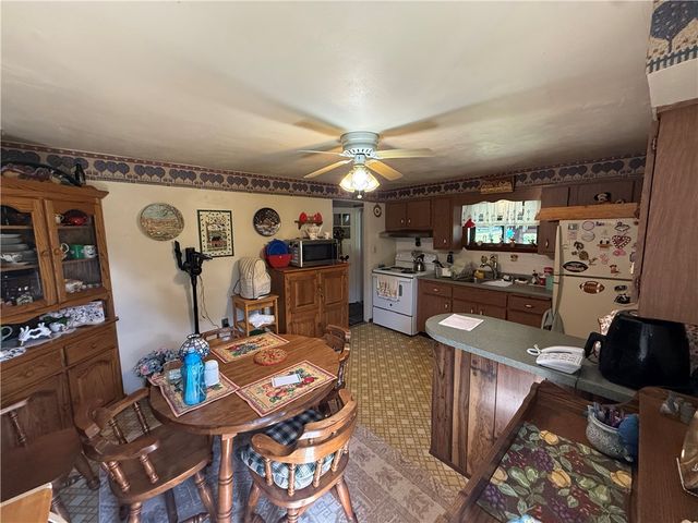 527 Center New Texas Rd, Plum Boro, PA 15239