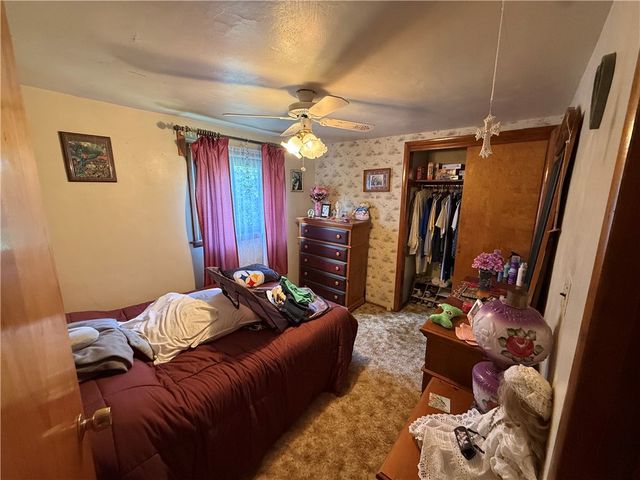 527 Center New Texas Rd, Plum Boro, PA 15239