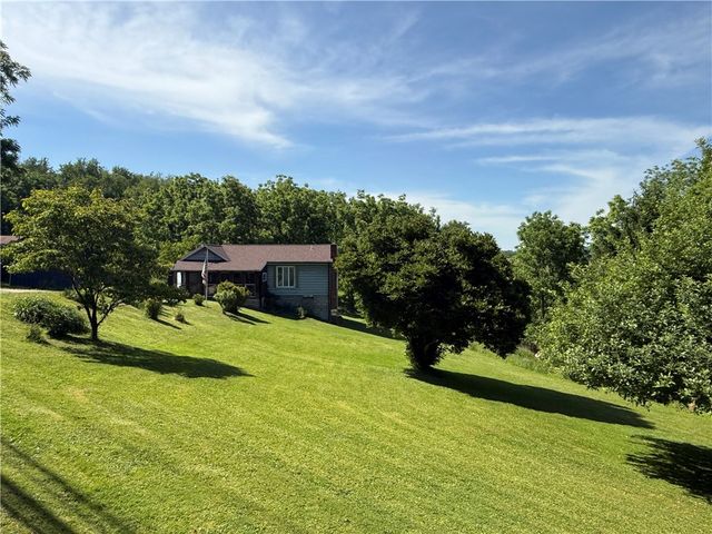 527 Center New Texas Rd, Plum Boro, PA 15239