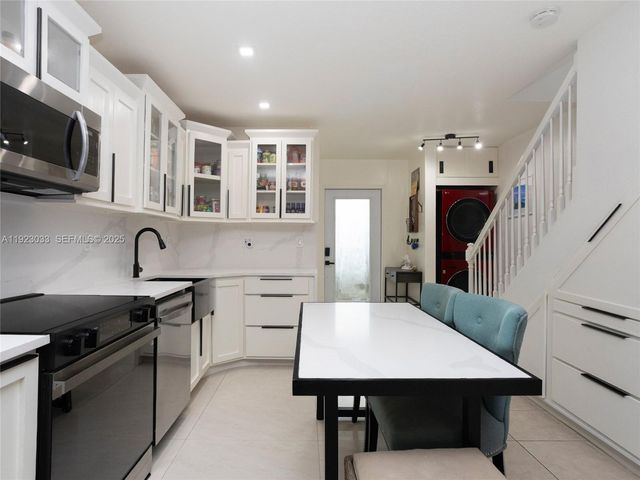 437 SW 3rd Street 2, Miami, FL 33130