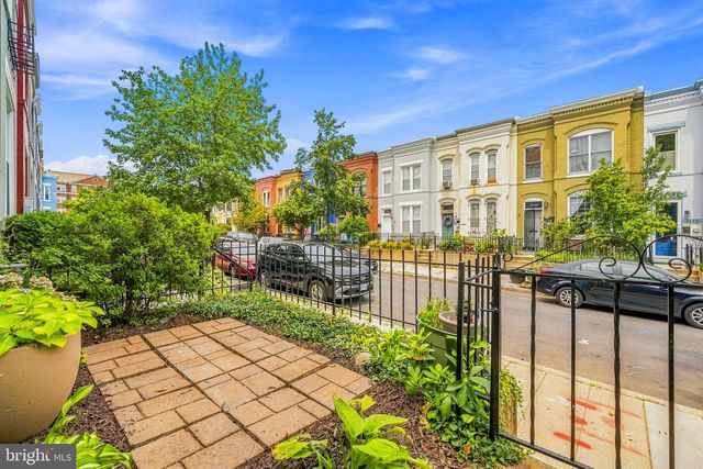 1327 EMERALD ST NE, Washington, DC 20002