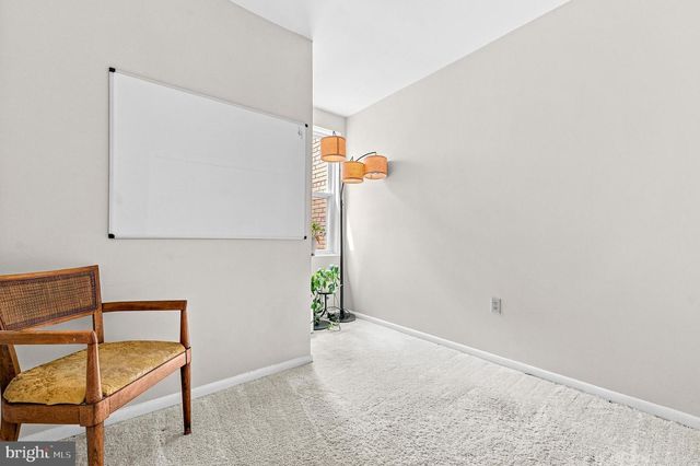 1327 EMERALD ST NE, Washington, DC 20002
