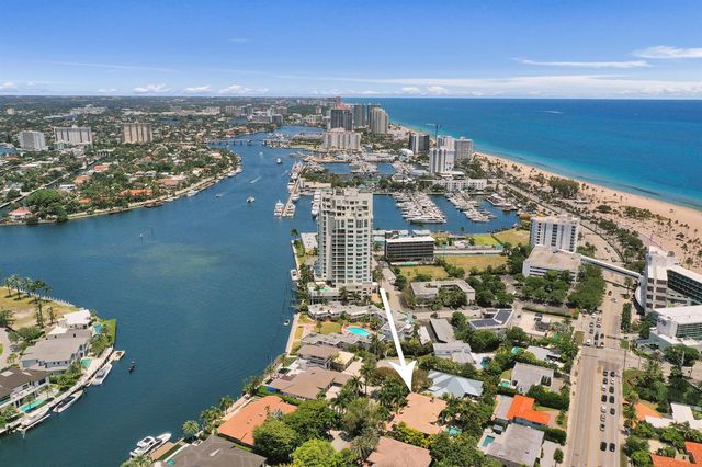 1212 E Lake Drive, Fort Lauderdale, FL 33316