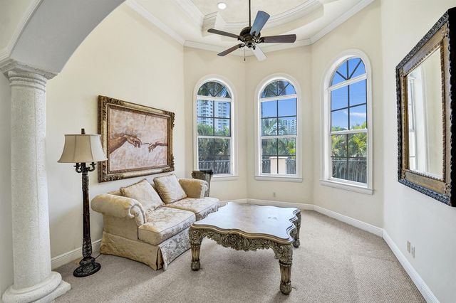 1212 E Lake Drive, Fort Lauderdale, FL 33316