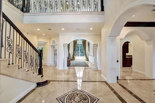 1212 E Lake Drive, Fort Lauderdale, FL 33316