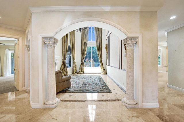 1212 E Lake Drive, Fort Lauderdale, FL 33316