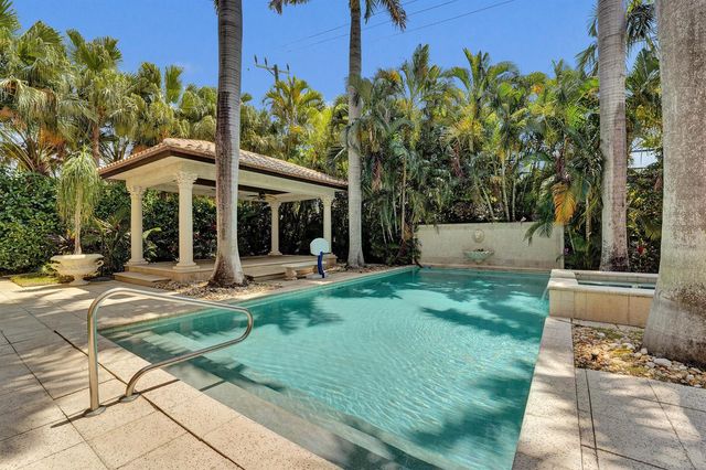 1212 E Lake Drive, Fort Lauderdale, FL 33316
