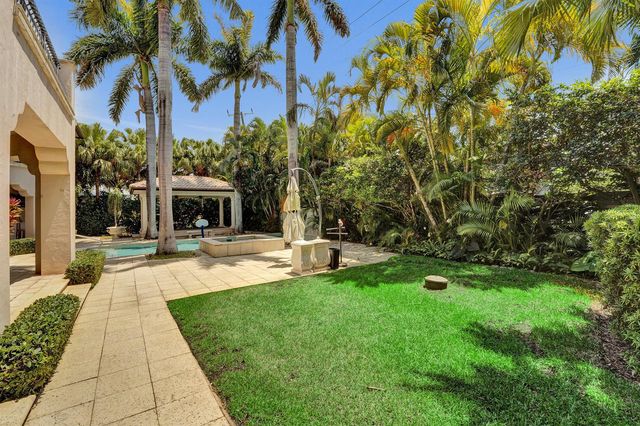 1212 E Lake Drive, Fort Lauderdale, FL 33316