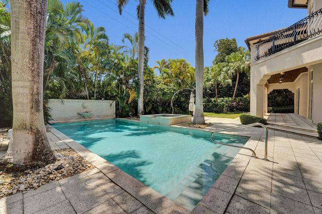 1212 E Lake Drive, Fort Lauderdale, FL 33316