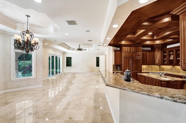 1212 E Lake Drive, Fort Lauderdale, FL 33316