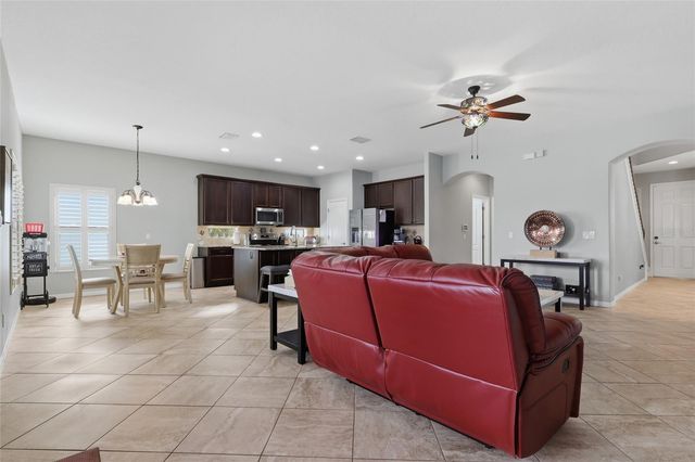 10645 MISTFLOWER LANE, Tampa, FL 33647