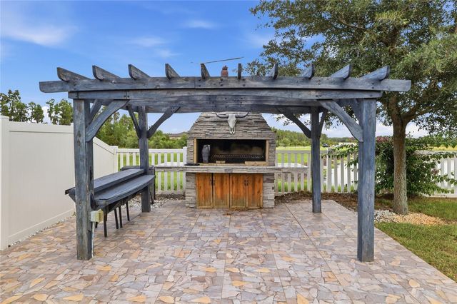 10645 MISTFLOWER LANE, Tampa, FL 33647