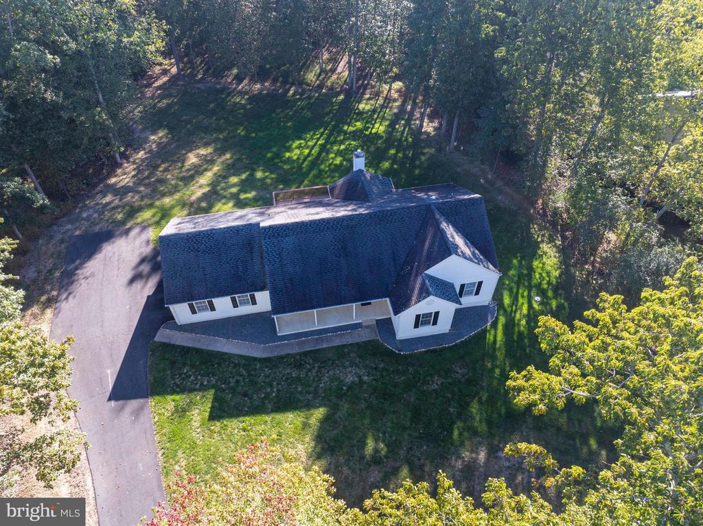 2335 WILDWOOD CIR, Amissville, VA 20106