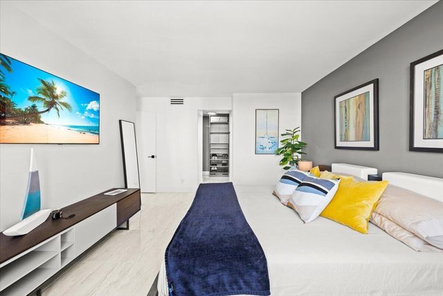 3015 N OCEAN Boulevard 18L, Fort Lauderdale, FL 33308