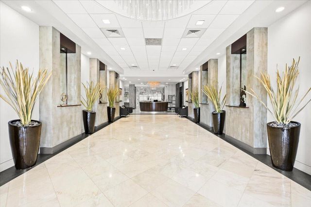 3015 N OCEAN Boulevard 18L, Fort Lauderdale, FL 33308