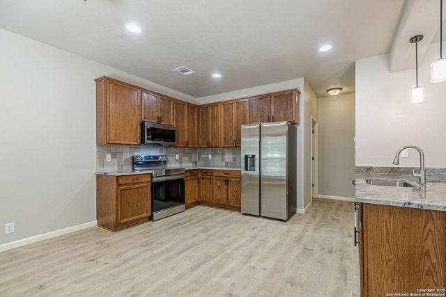 26 Ferris, San Antonio, TX 78254