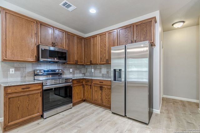 26 Ferris, San Antonio, TX 78254