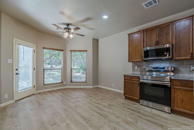 26 Ferris, San Antonio, TX 78254