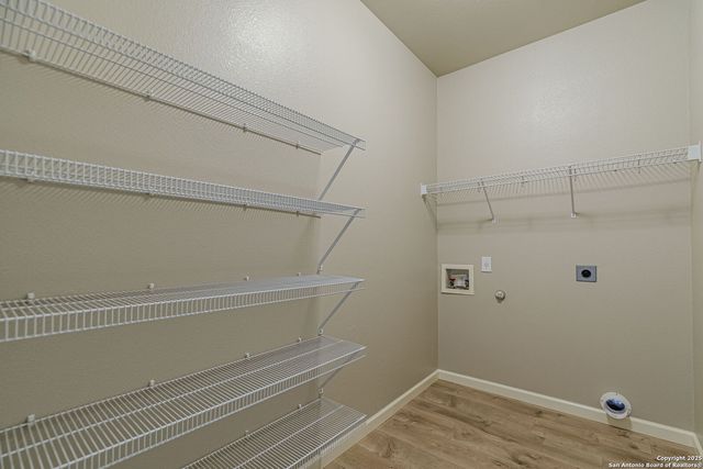 26 Ferris, San Antonio, TX 78254