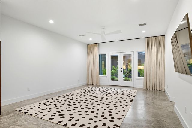 410 E 33rd Street, Houston, TX 77018