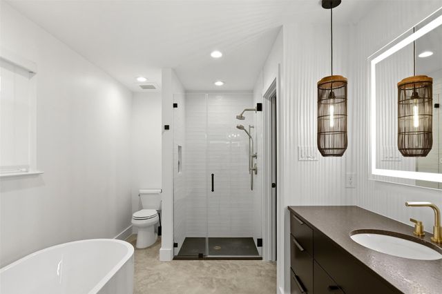 410 E 33rd Street, Houston, TX 77018