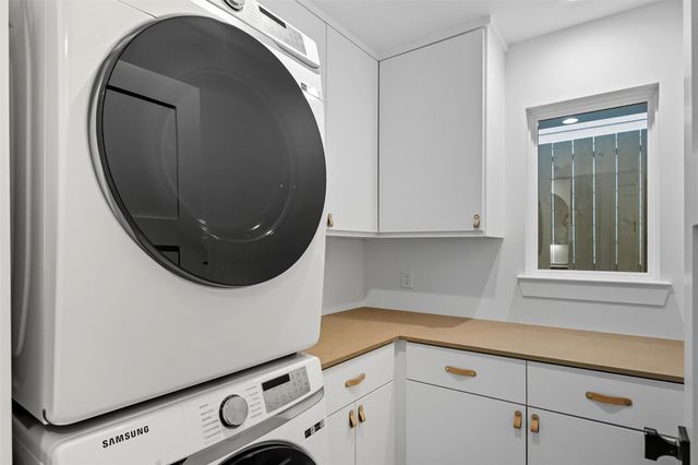 410 E 33rd Street, Houston, TX 77018