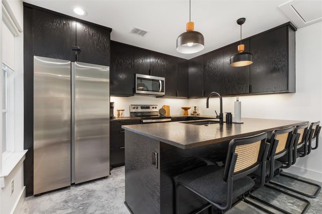 410 E 33rd Street, Houston, TX 77018