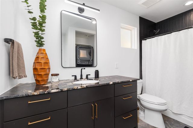 410 E 33rd Street, Houston, TX 77018