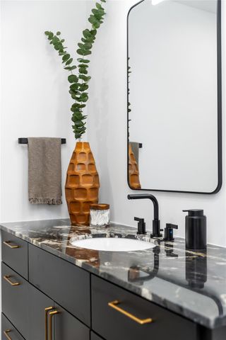 410 E 33rd Street, Houston, TX 77018