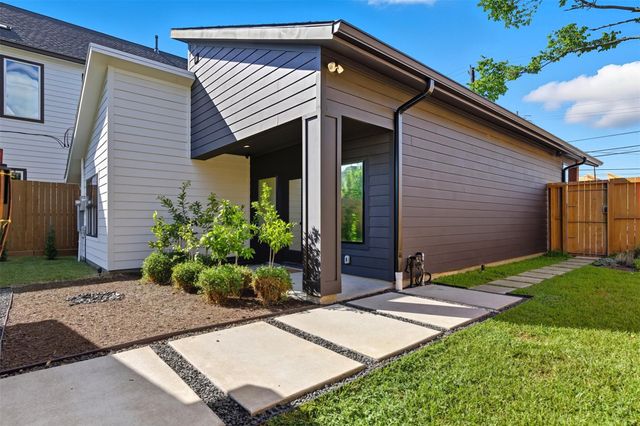 410 E 33rd Street, Houston, TX 77018