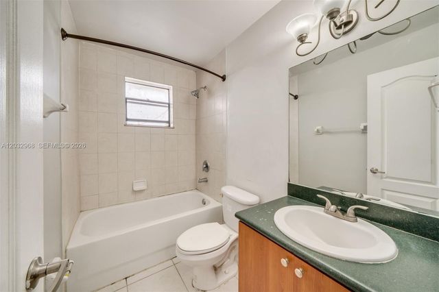 4081 N Dixie Hwy 27, Oakland Park, FL 33334