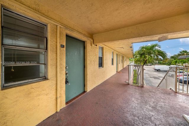 4081 N Dixie Hwy 27, Oakland Park, FL 33334