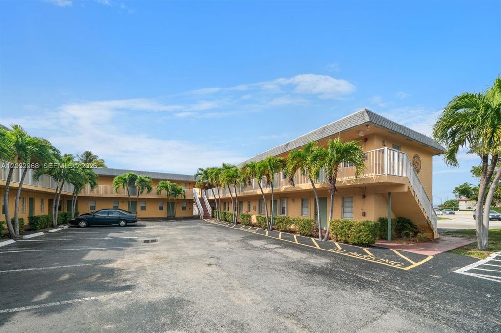 4081 N Dixie Hwy 27, Oakland Park, FL 33334