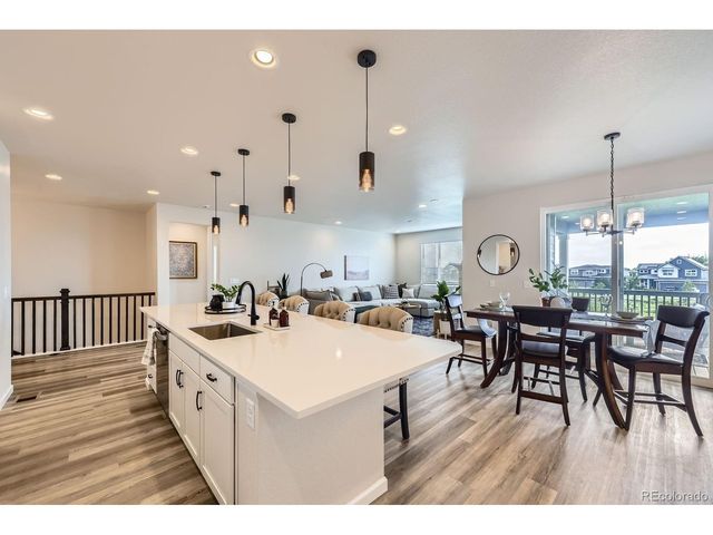 5134 Queen Ct, Arvada, CO 80002