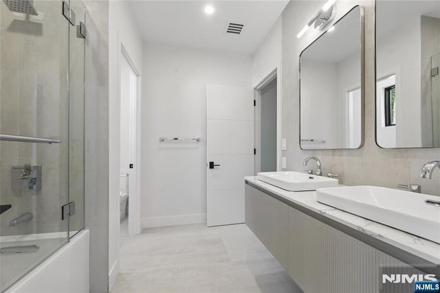 106 Prospect Terrace, Tenafly, NJ 07670