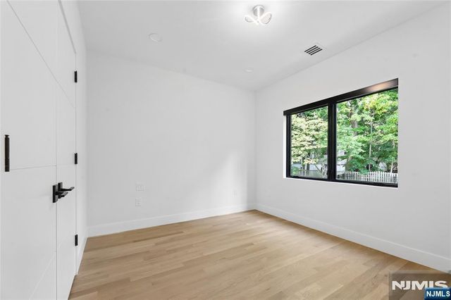 106 Prospect Terrace, Tenafly, NJ 07670