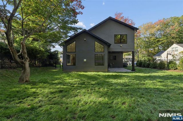 106 Prospect Terrace, Tenafly, NJ 07670