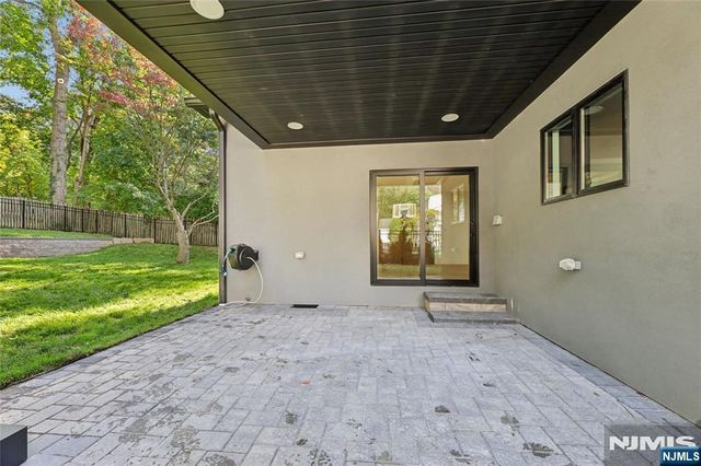 106 Prospect Terrace, Tenafly, NJ 07670