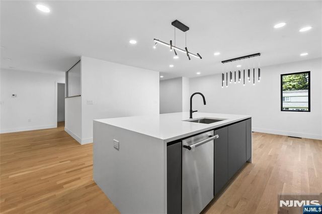 106 Prospect Terrace, Tenafly, NJ 07670