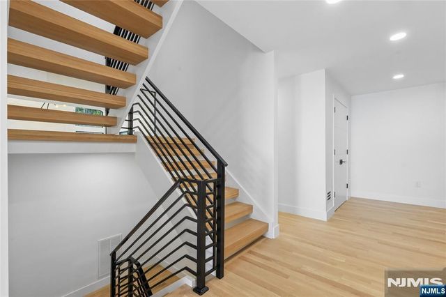 106 Prospect Terrace, Tenafly, NJ 07670