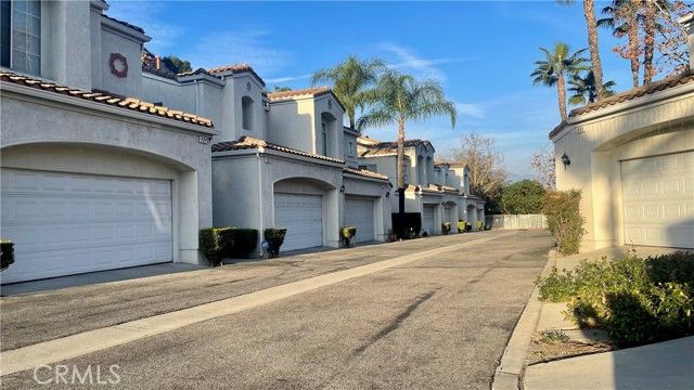 309 Via Moreno, Pomona, CA 91766