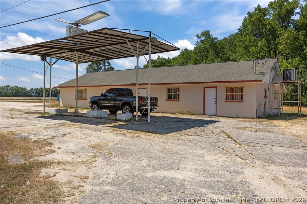 4400 Newton Grove Highway, Newton Grove, NC 28366 — photo 2