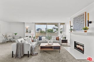 11645 Montana Avenue 335, Los Angeles, CA 90049