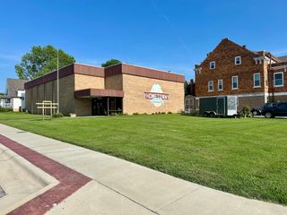 202 E Brick Street, Ozark, MO 65721