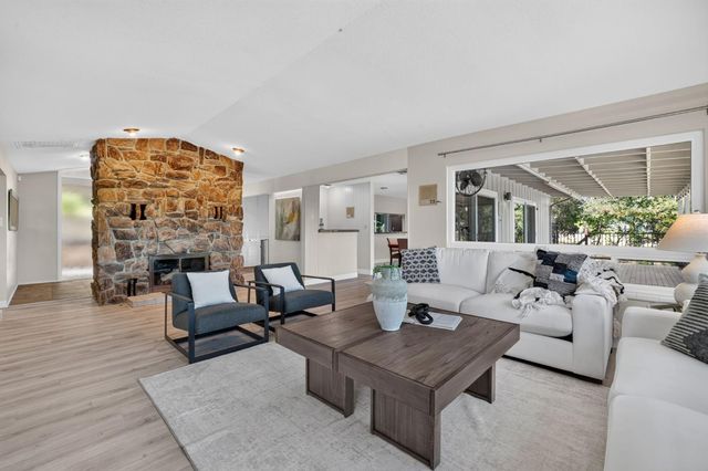 14 Sylvan Vista Dr, Auburn, CA 95603