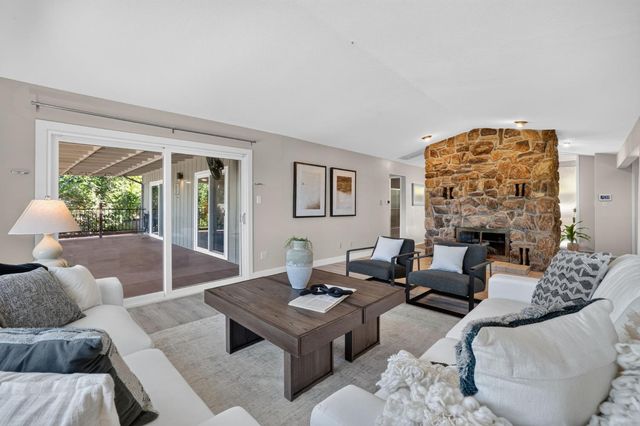 14 Sylvan Vista Dr, Auburn, CA 95603