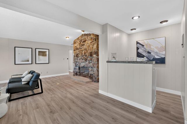 14 Sylvan Vista Dr, Auburn, CA 95603