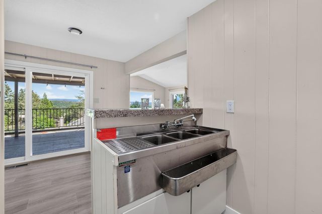 14 Sylvan Vista Dr, Auburn, CA 95603