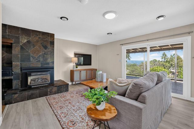 14 Sylvan Vista Dr, Auburn, CA 95603