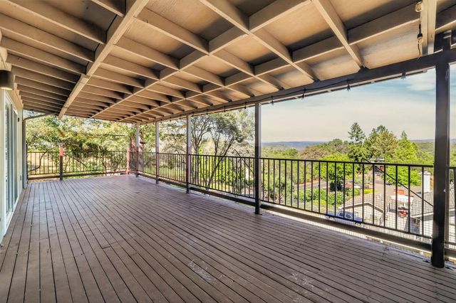 14 Sylvan Vista Dr, Auburn, CA 95603